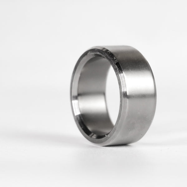 R2FLY Bold Titanium Ring - 10