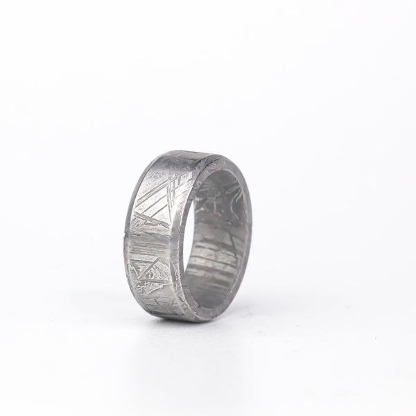 Size 6.5 etched muonionalusta meteorite ring