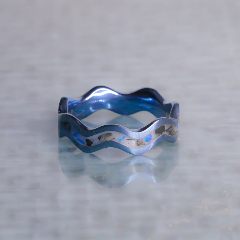 The Wave with Megalodon Tooth - Size 10.5
