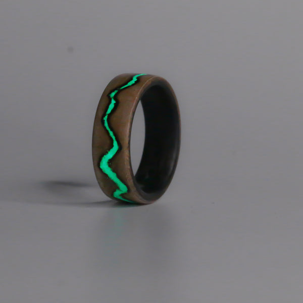 Blue Water Maple Voltage Ring On Forged Carbon - Size 11