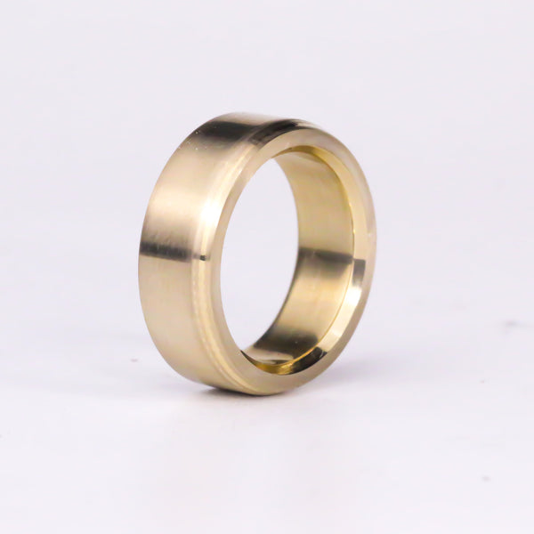 The Shell In Brass - Size 8.5
